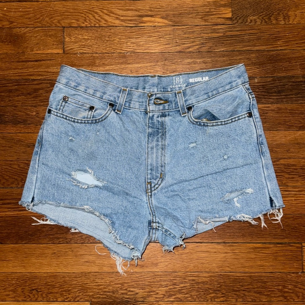 Mid-wash denim shorts